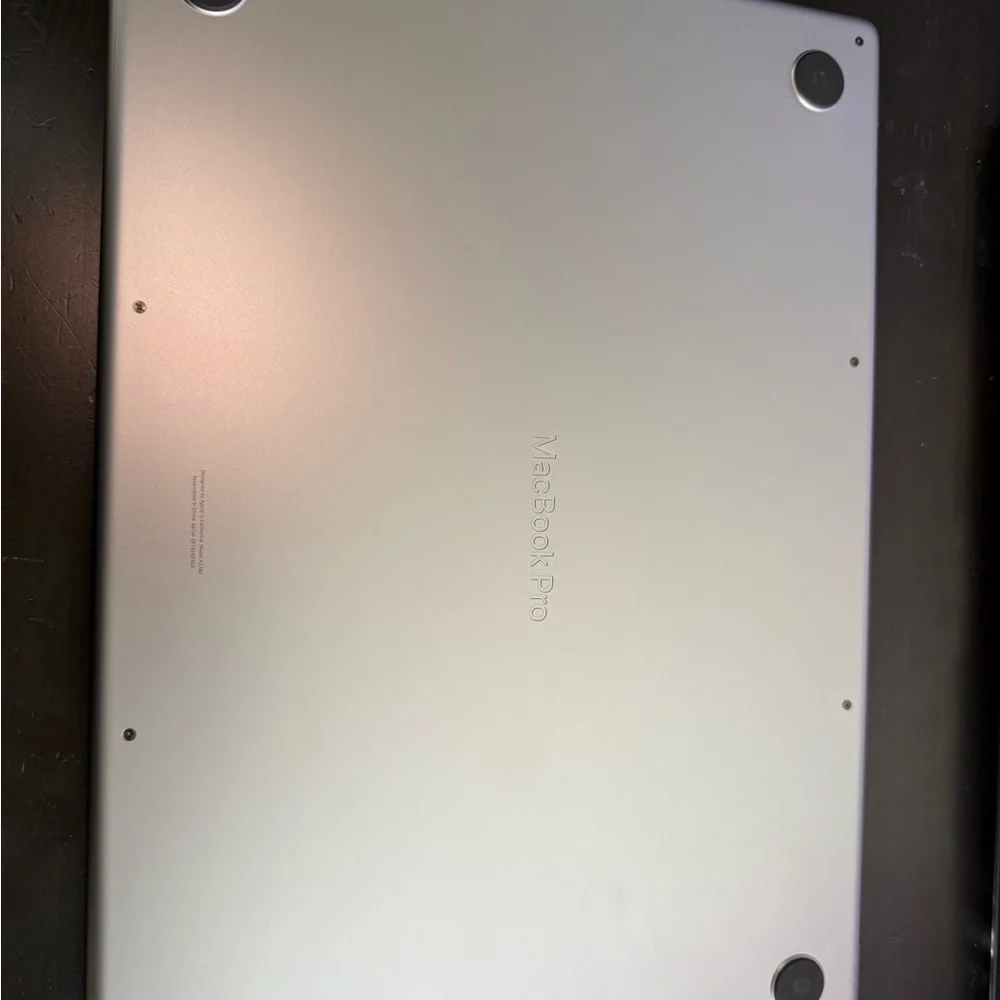MacBook Pro M2 16’